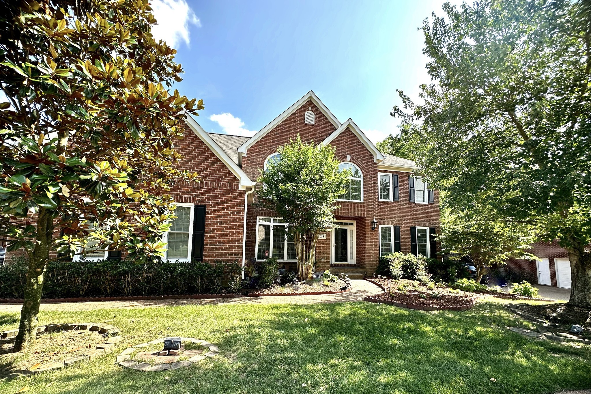 613 Black Horse Pkwy