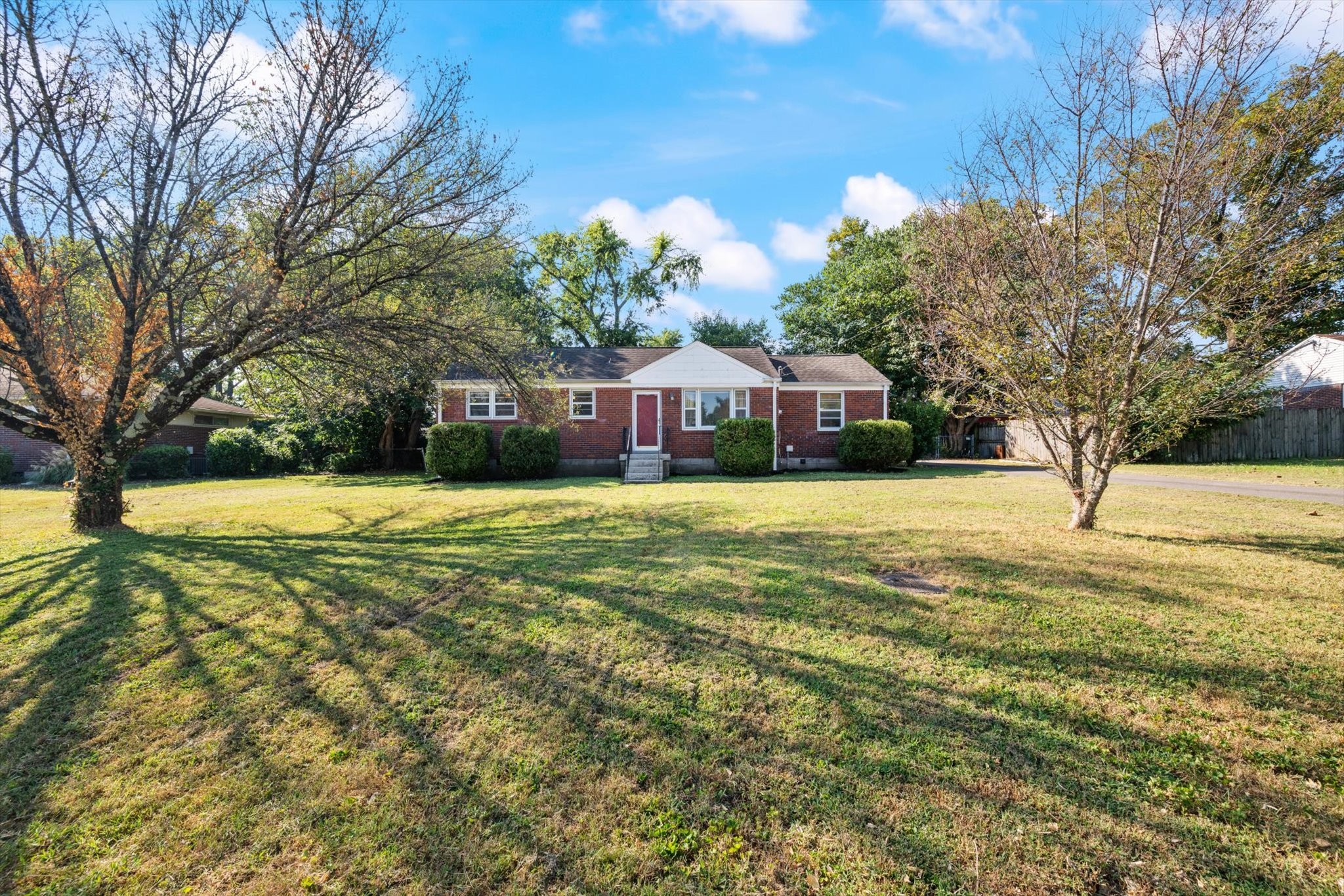 2821 Emery Dr
