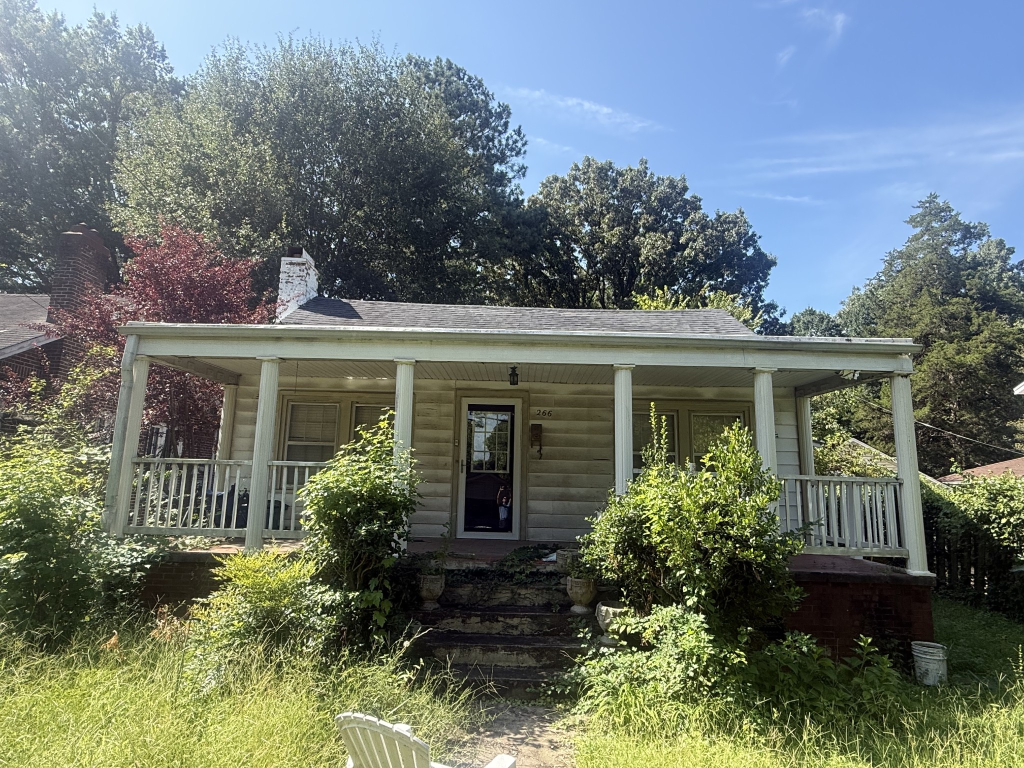 266 W Forest Ave