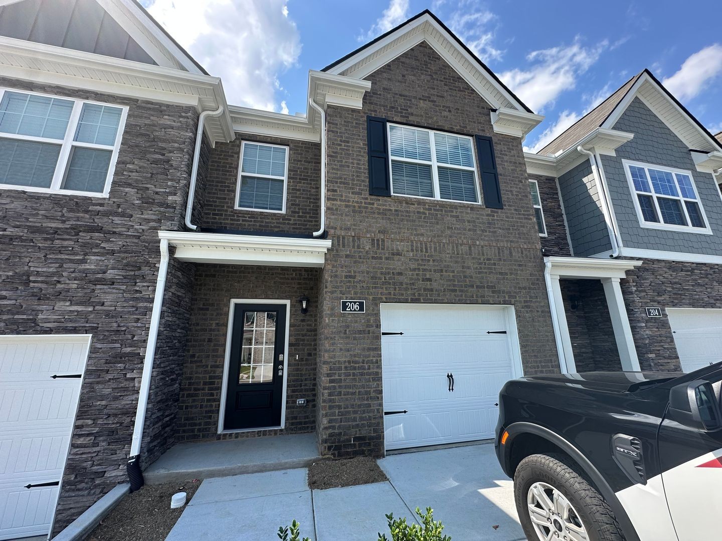 206 Hazel Ln