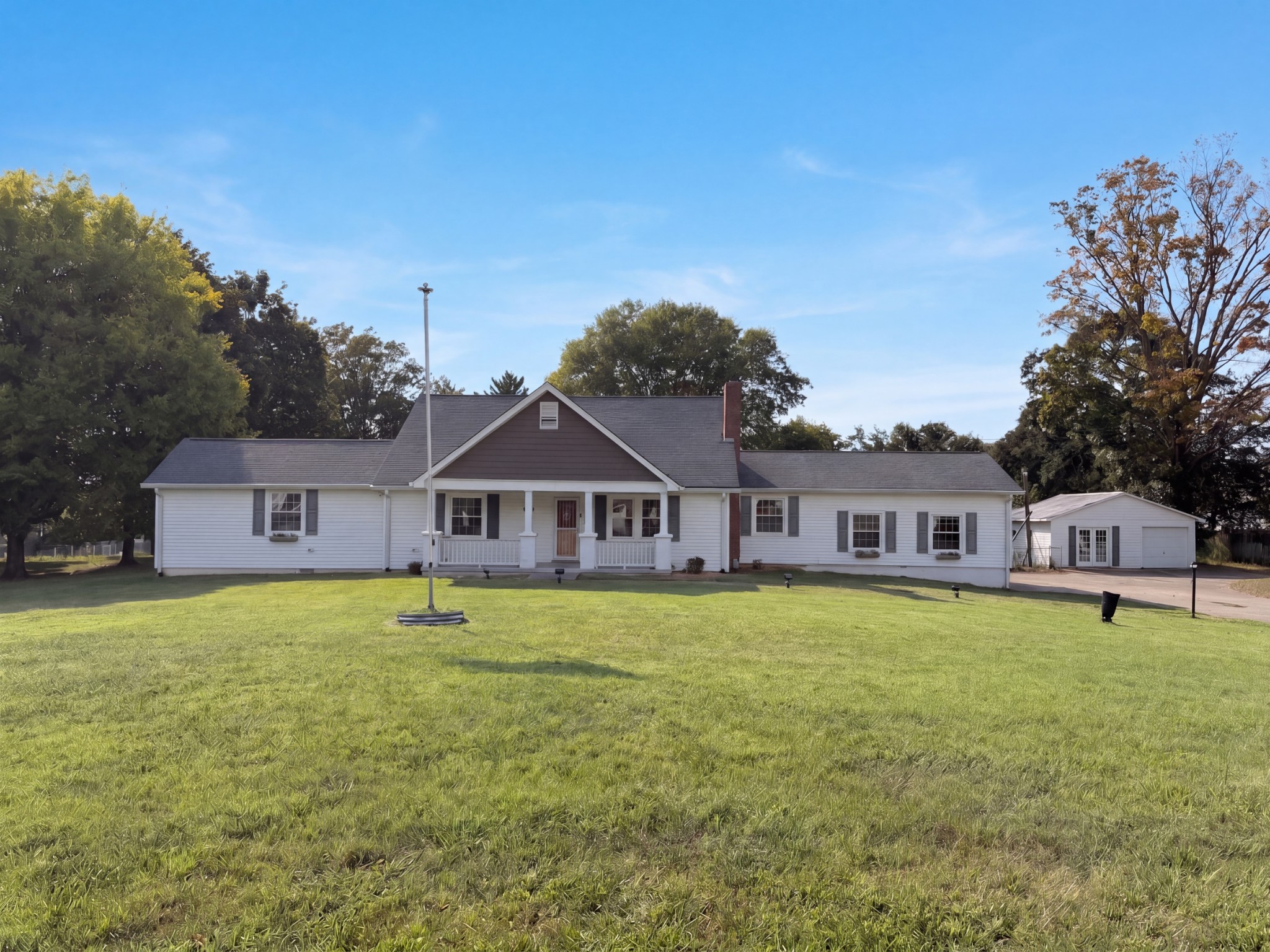 415 Hawkins Rd