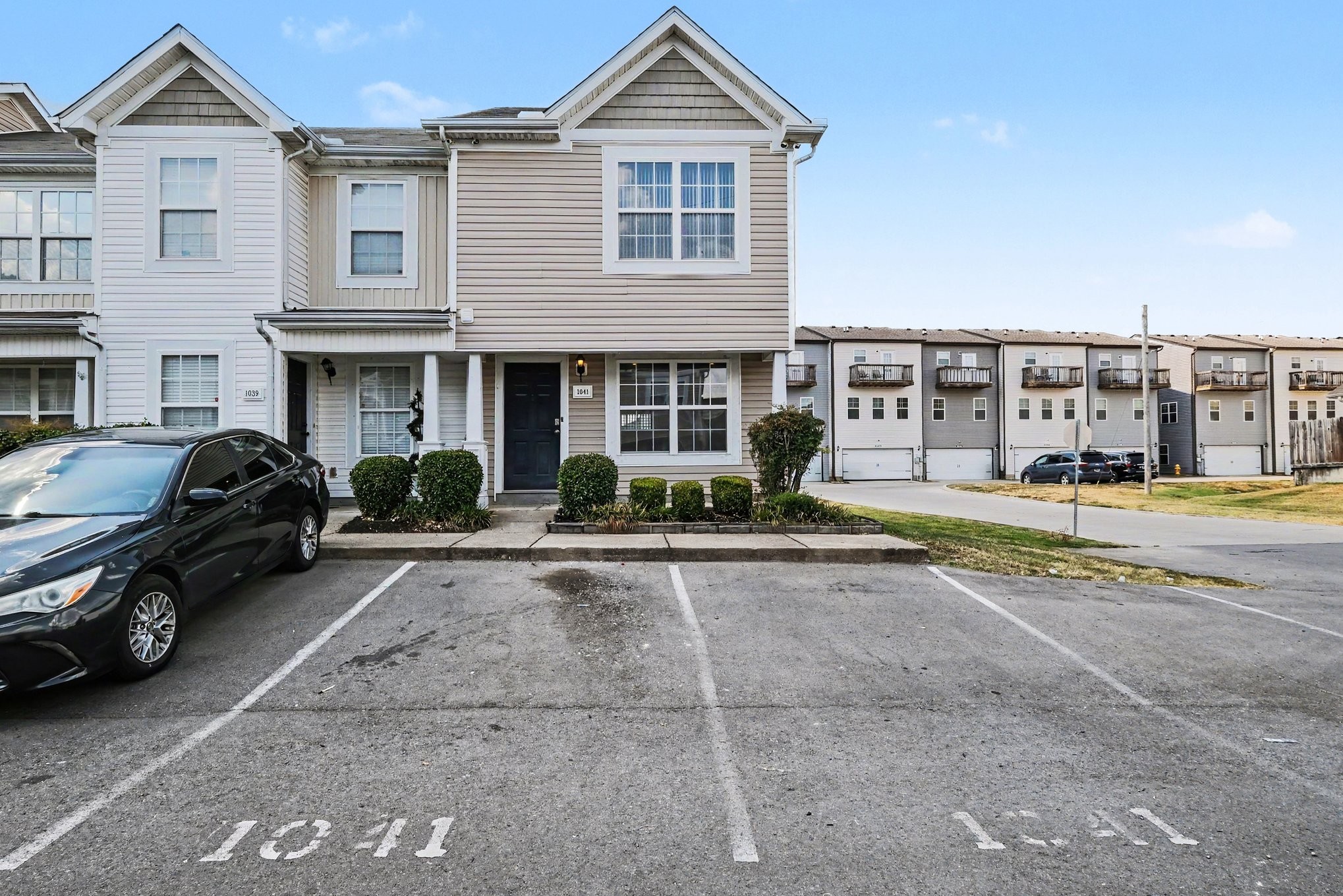 1041 Arlene Dr