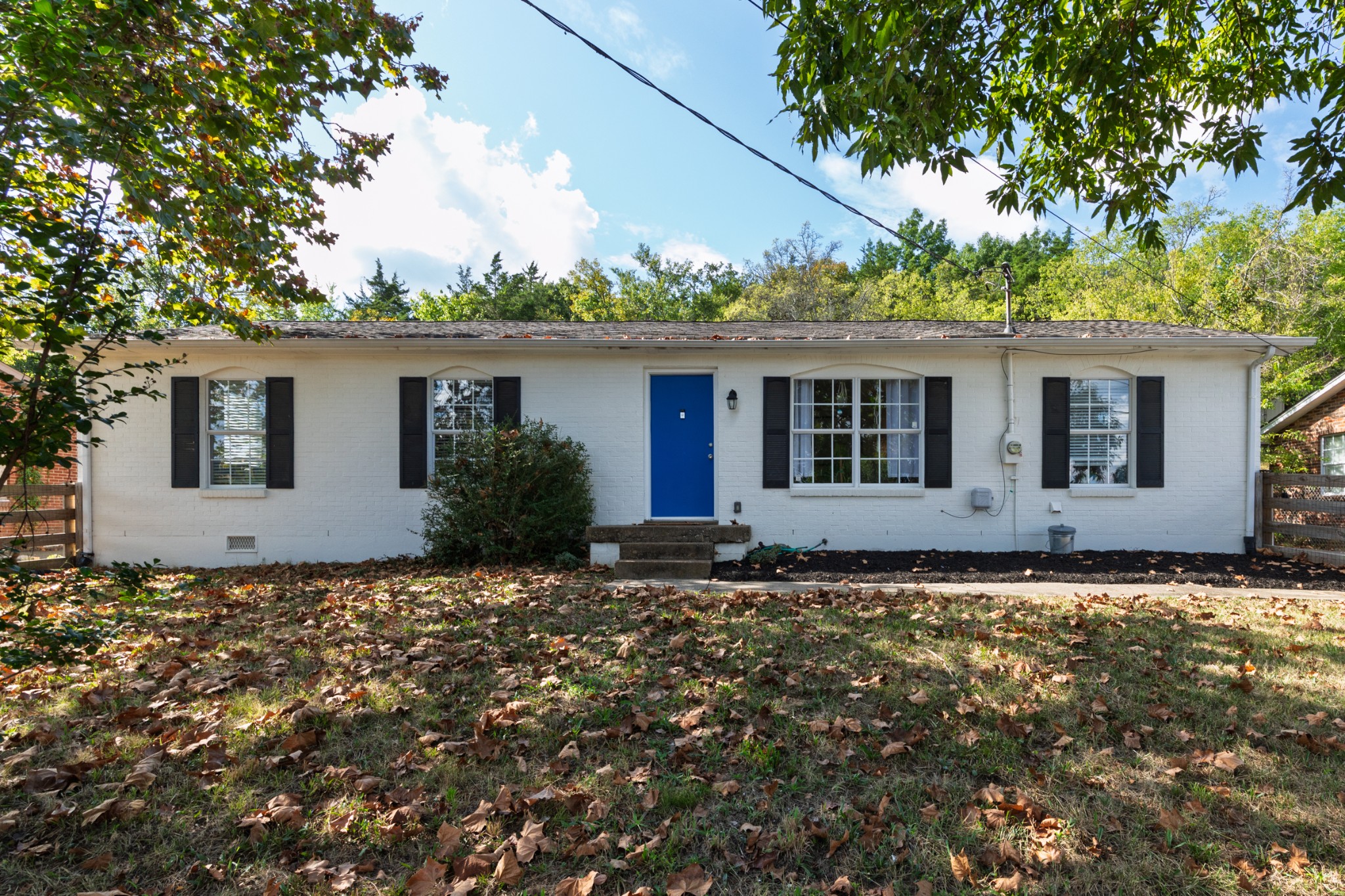 388 Kingview Dr