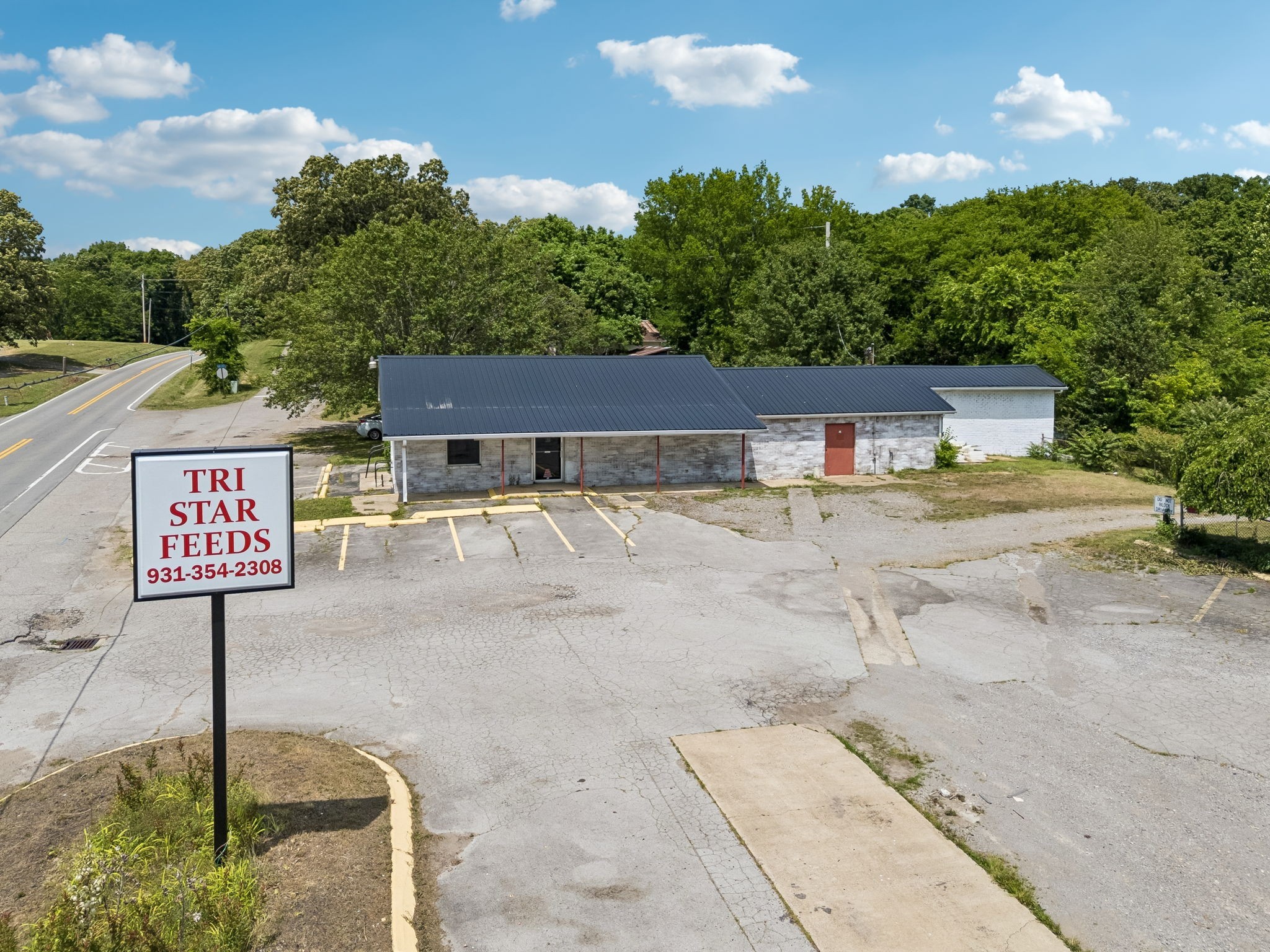 5933 Marion Rd