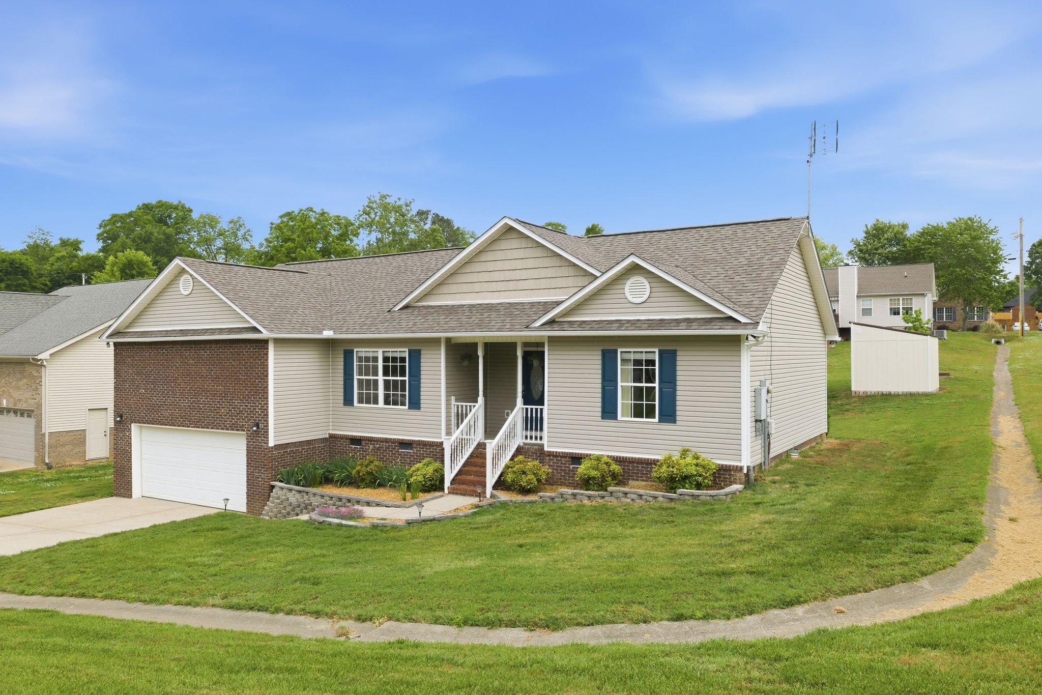 218 Shady Dr