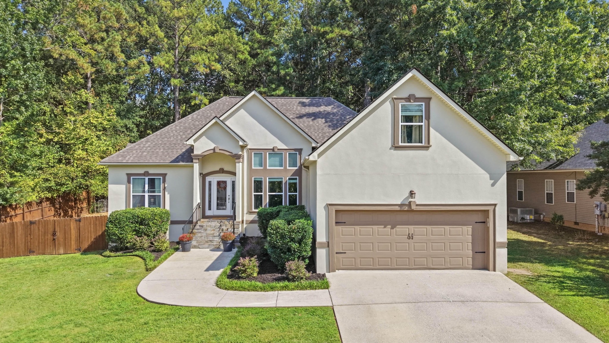 8452 Lady Slipper Road