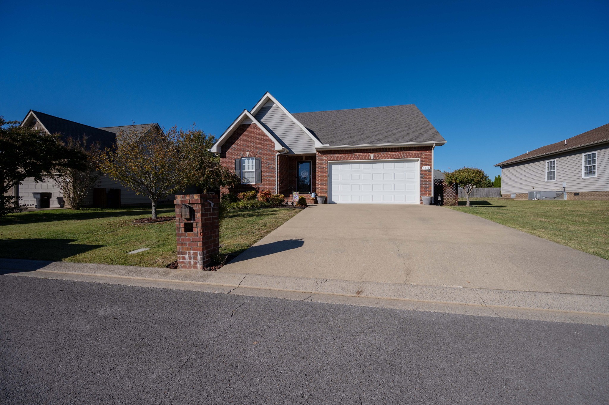4844 Ark Ln