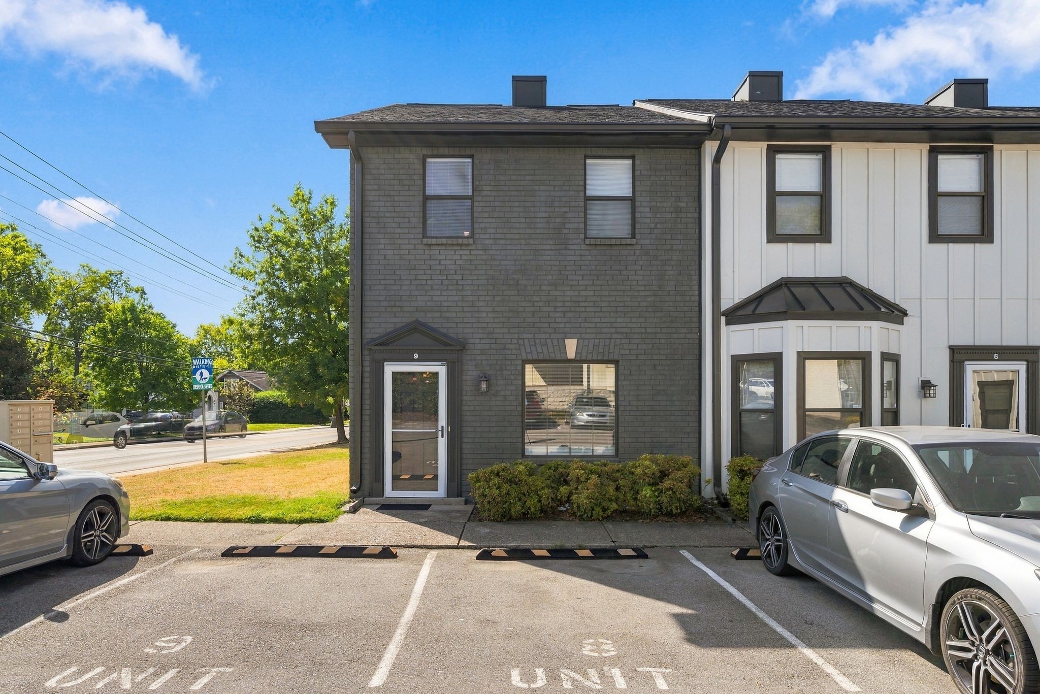 2112 Blair Blvd