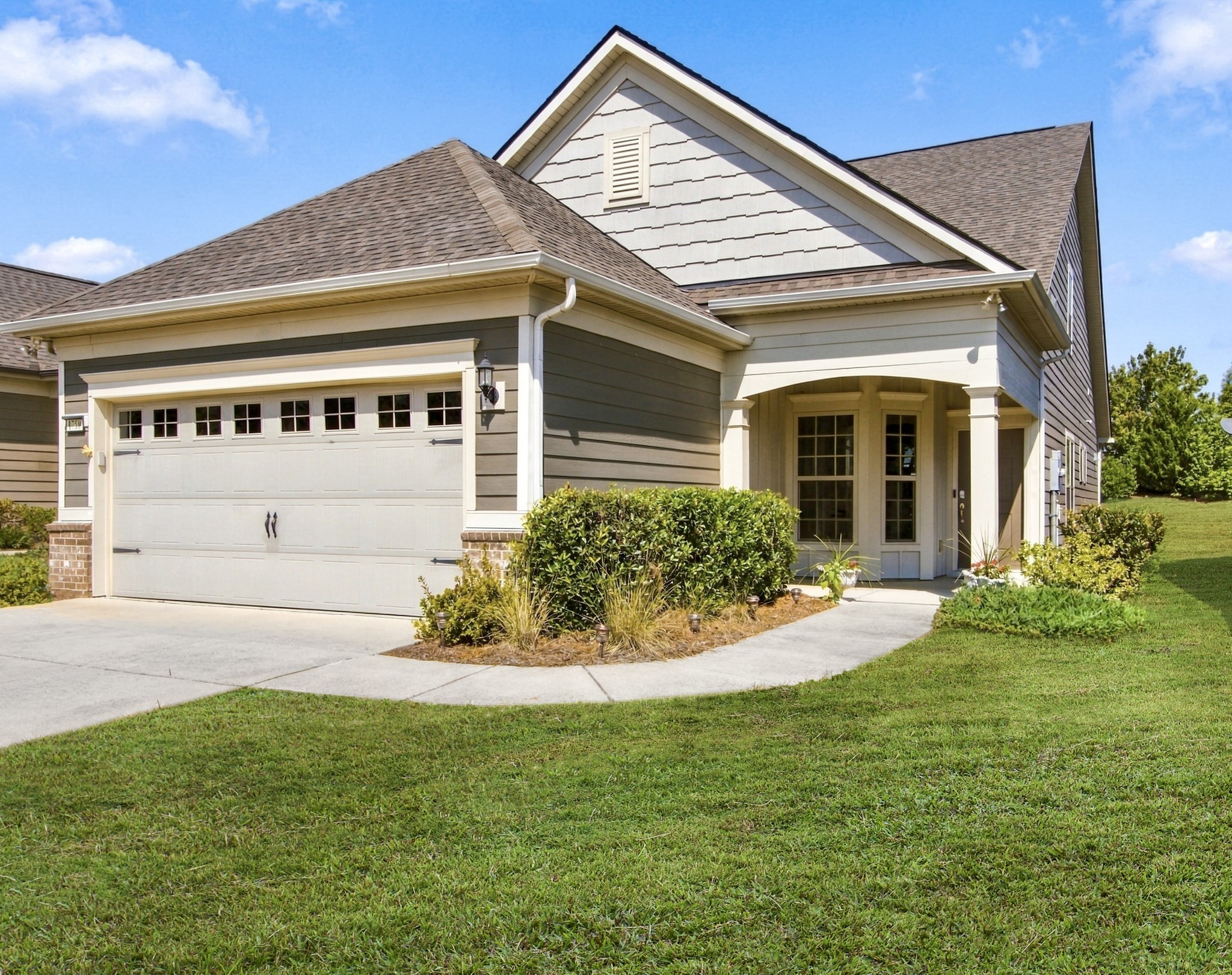 1759 Humphreys Gln