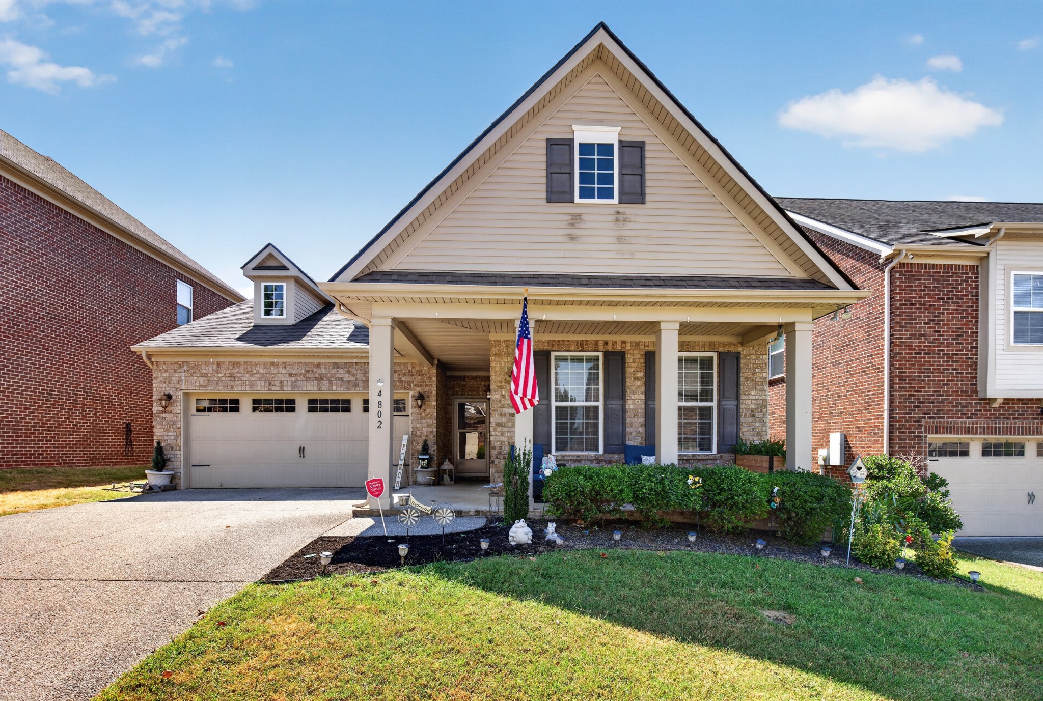 4802 Genoa Dr