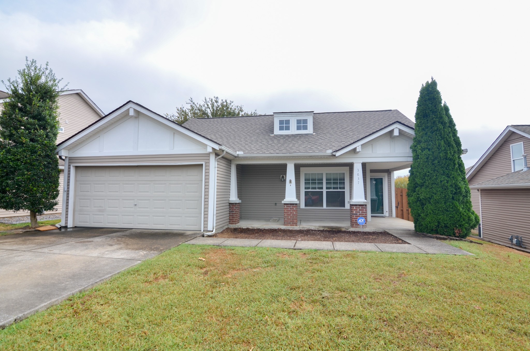 3637 Crossbrooke Dr