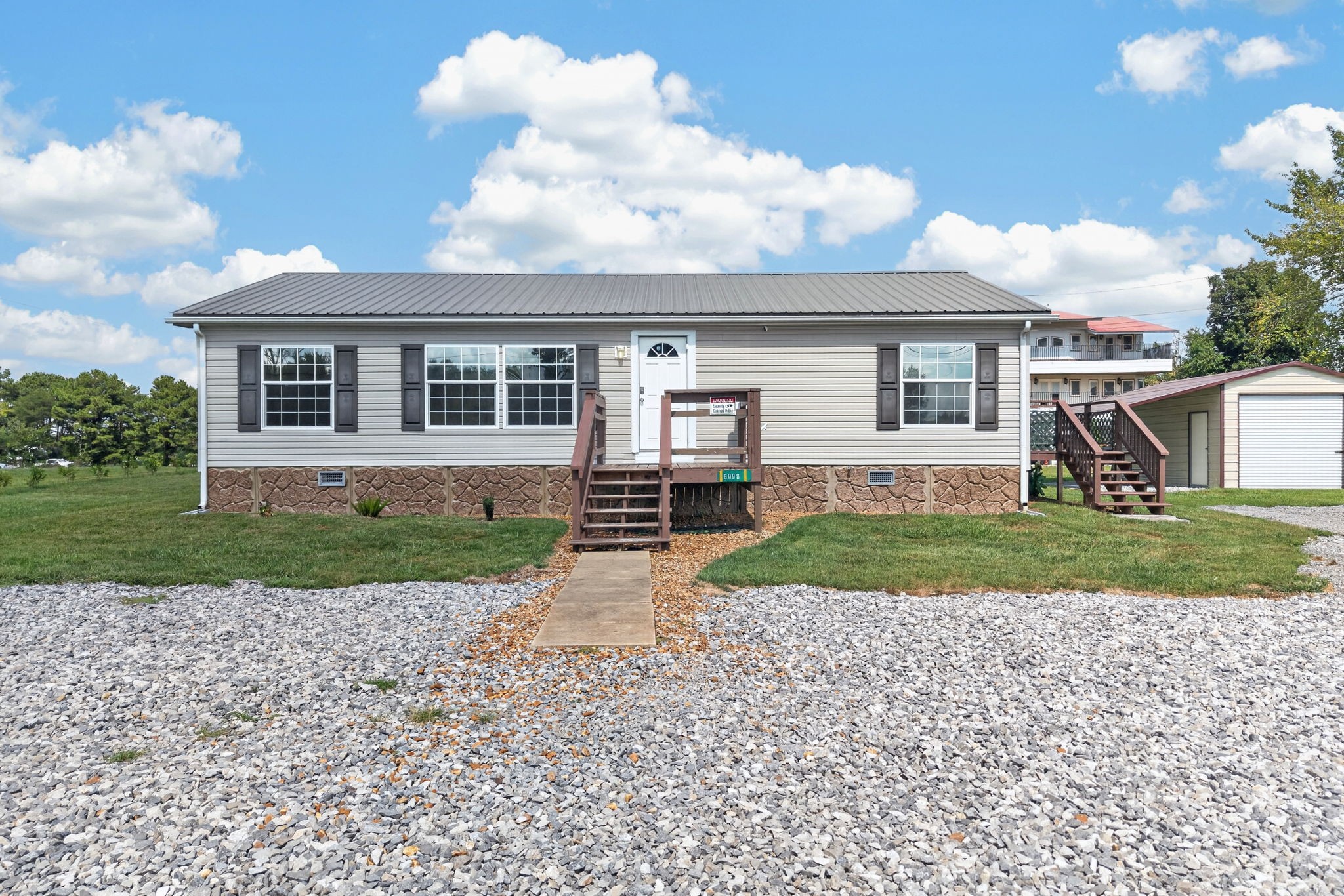 6998 Plateau Rd