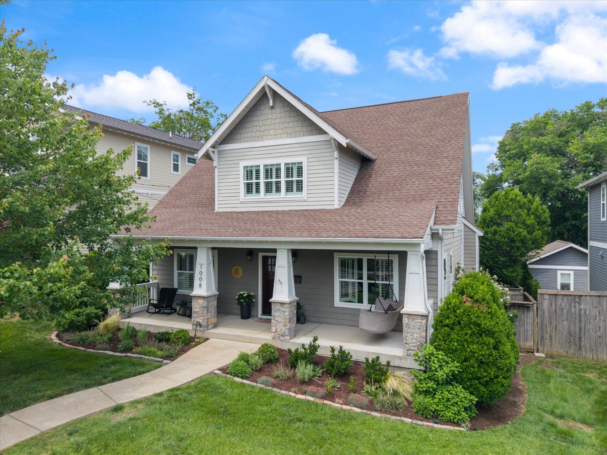 1008 Caldwell Ave