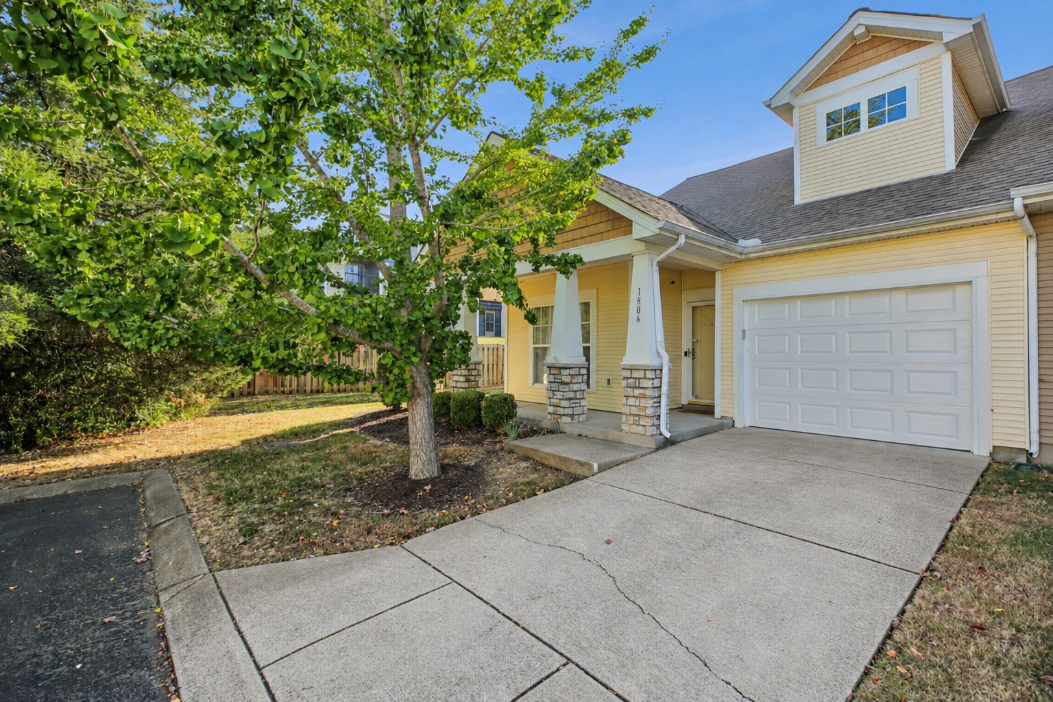 1806 Lincoya Bay Dr