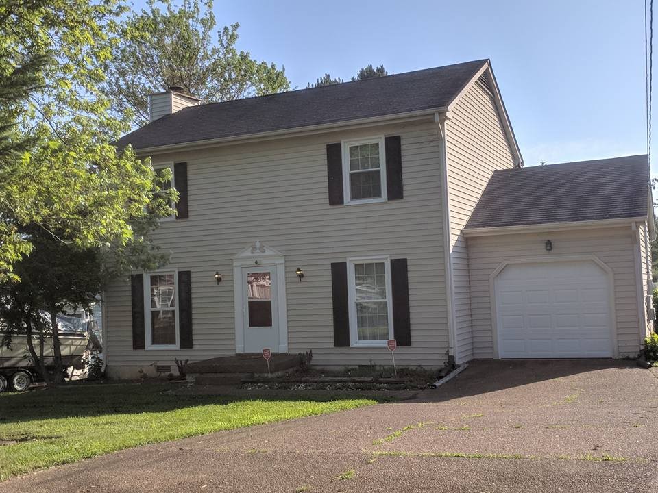 1527 Stone Hill Rd