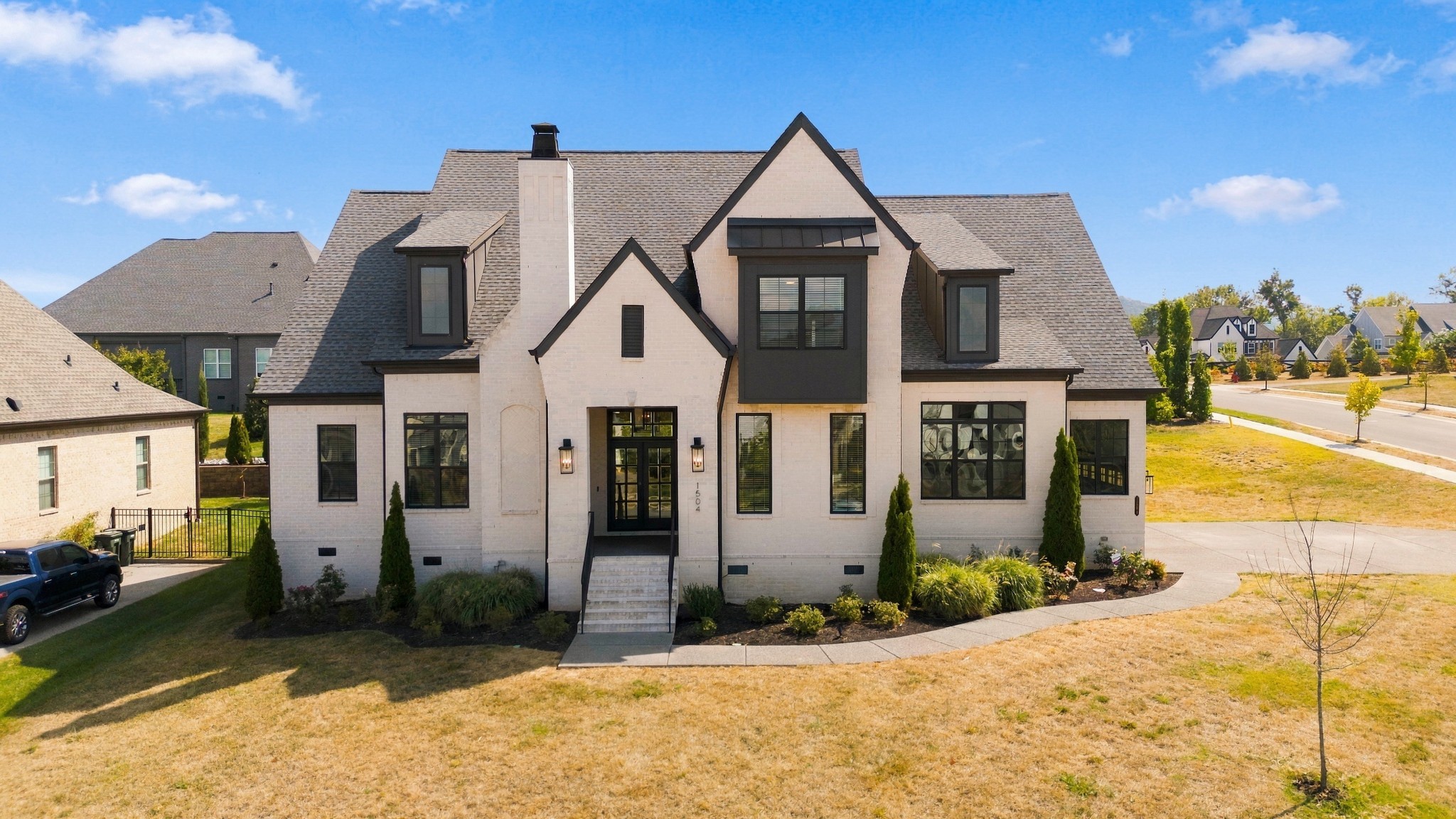 1504 Esplanade Dr