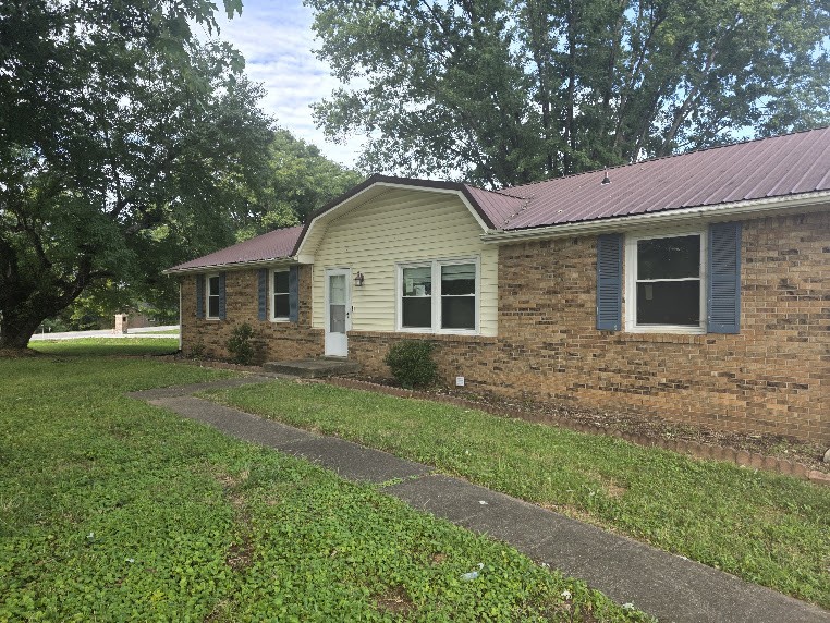 2142 Old Russellville Pike