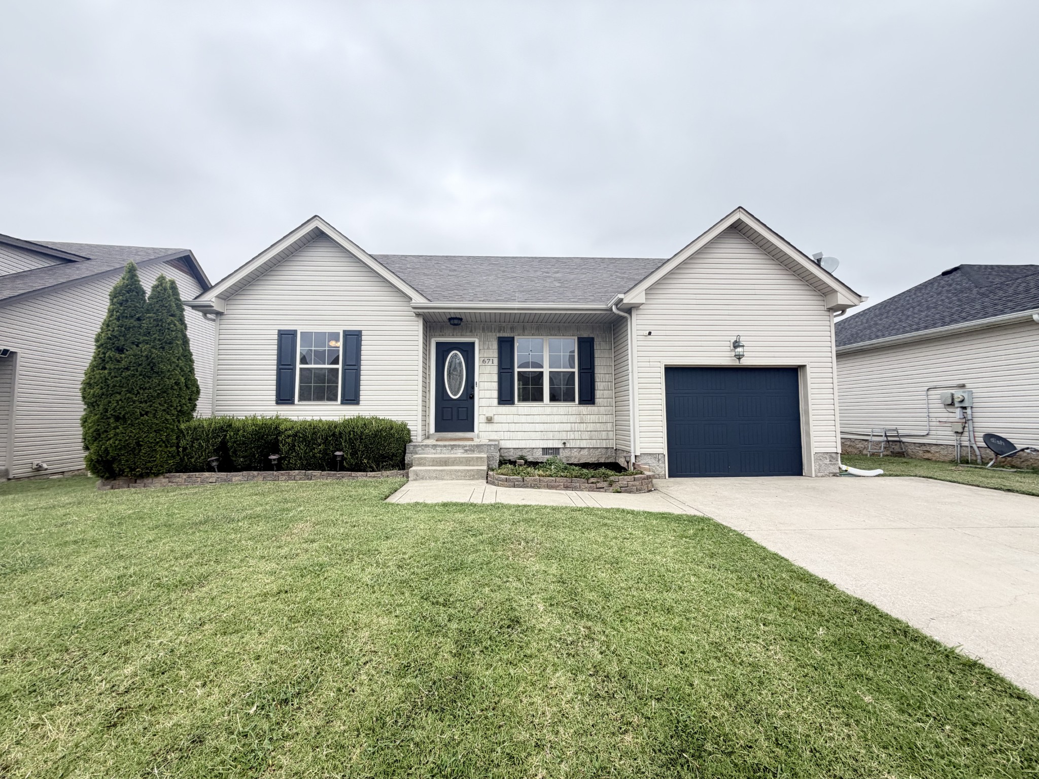 671 Fox Trail Ct