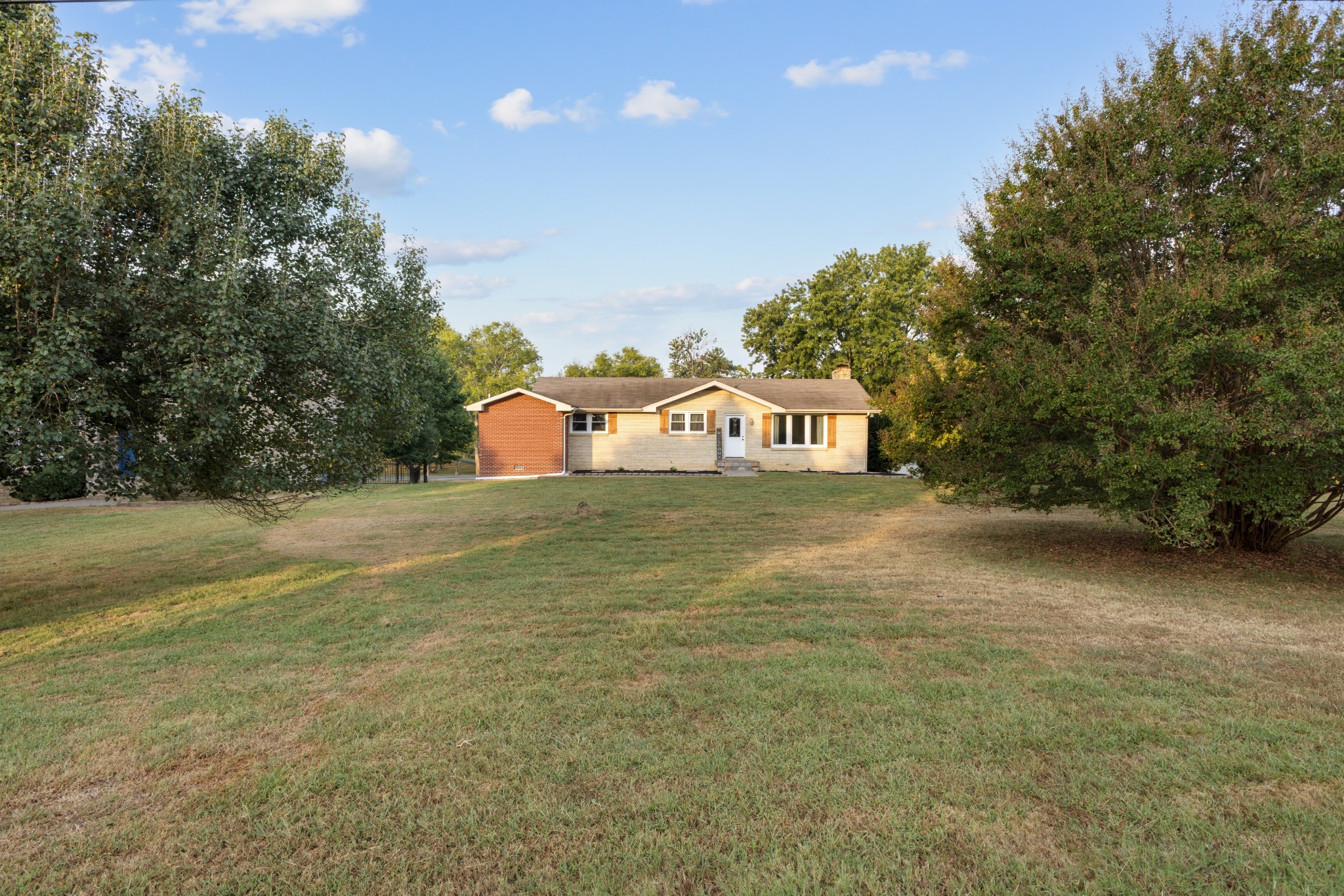147 Lake Terrace Dr