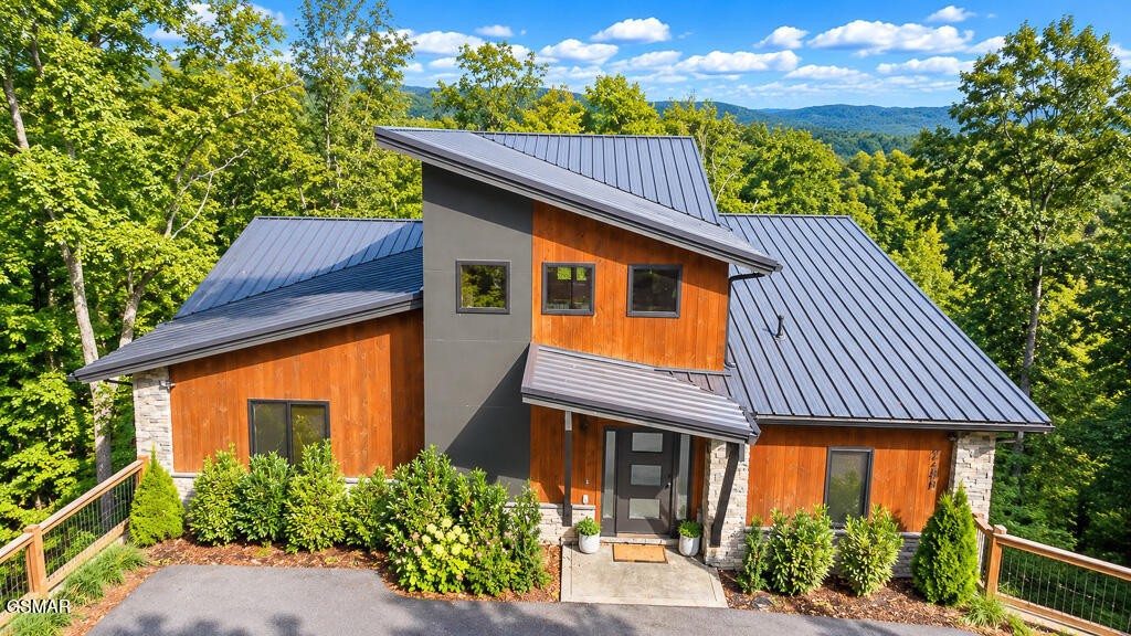 2430 Cove Mountain Lane